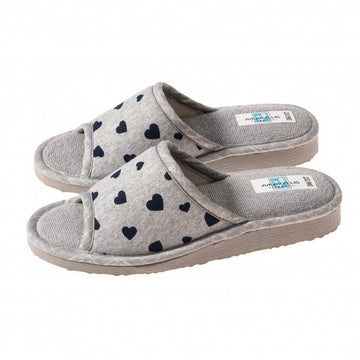 Shapka HEART BLACK 71120-1