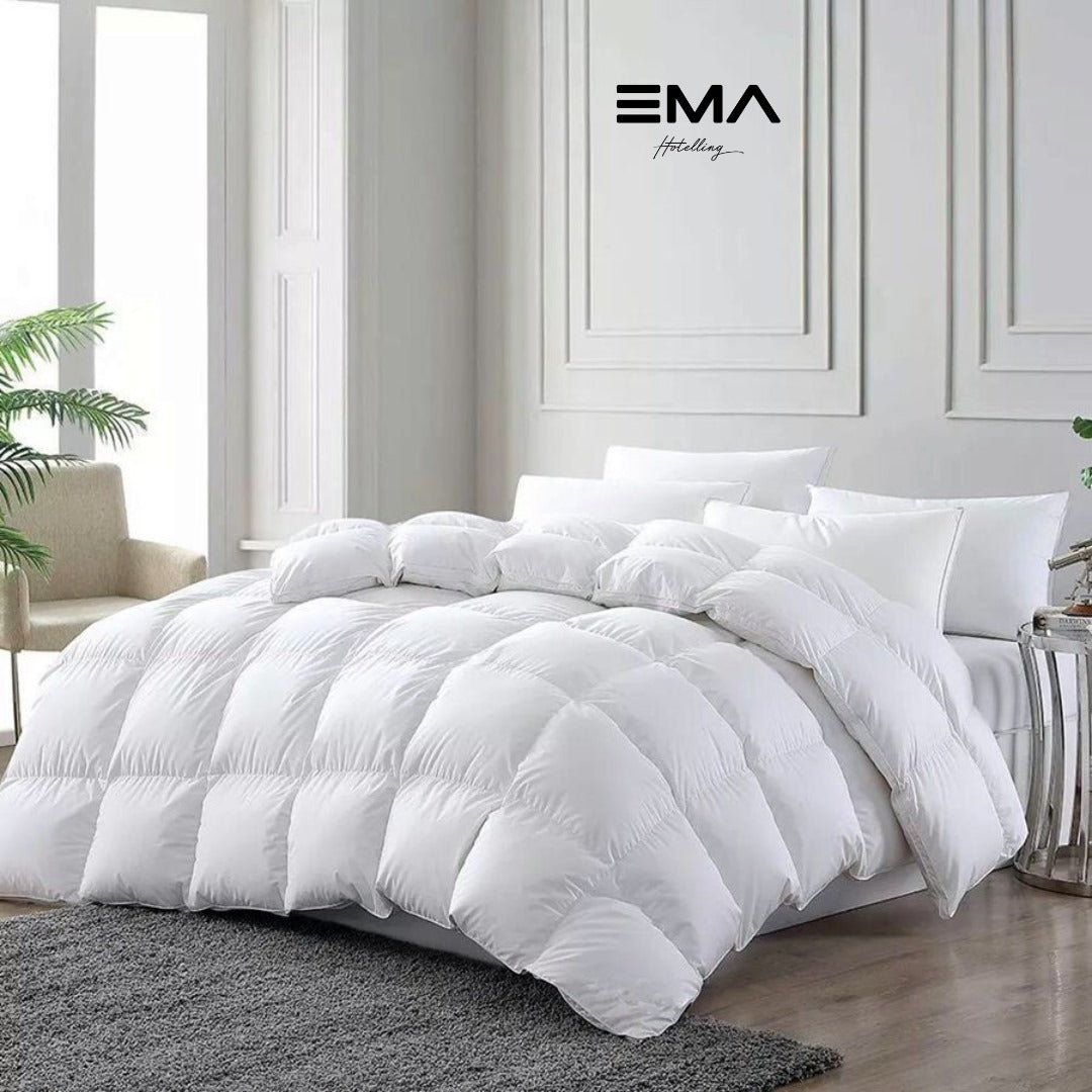 Jorgan dhe jastëkë të bardhë