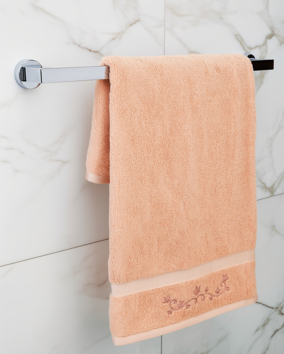 Peshqir Fytyre me Qëndisje Dekorative