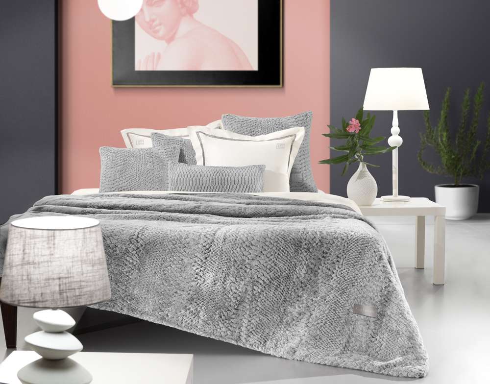 Batanije CRUSTY Silver 220x240 + Jastëk Dekorativ, GL