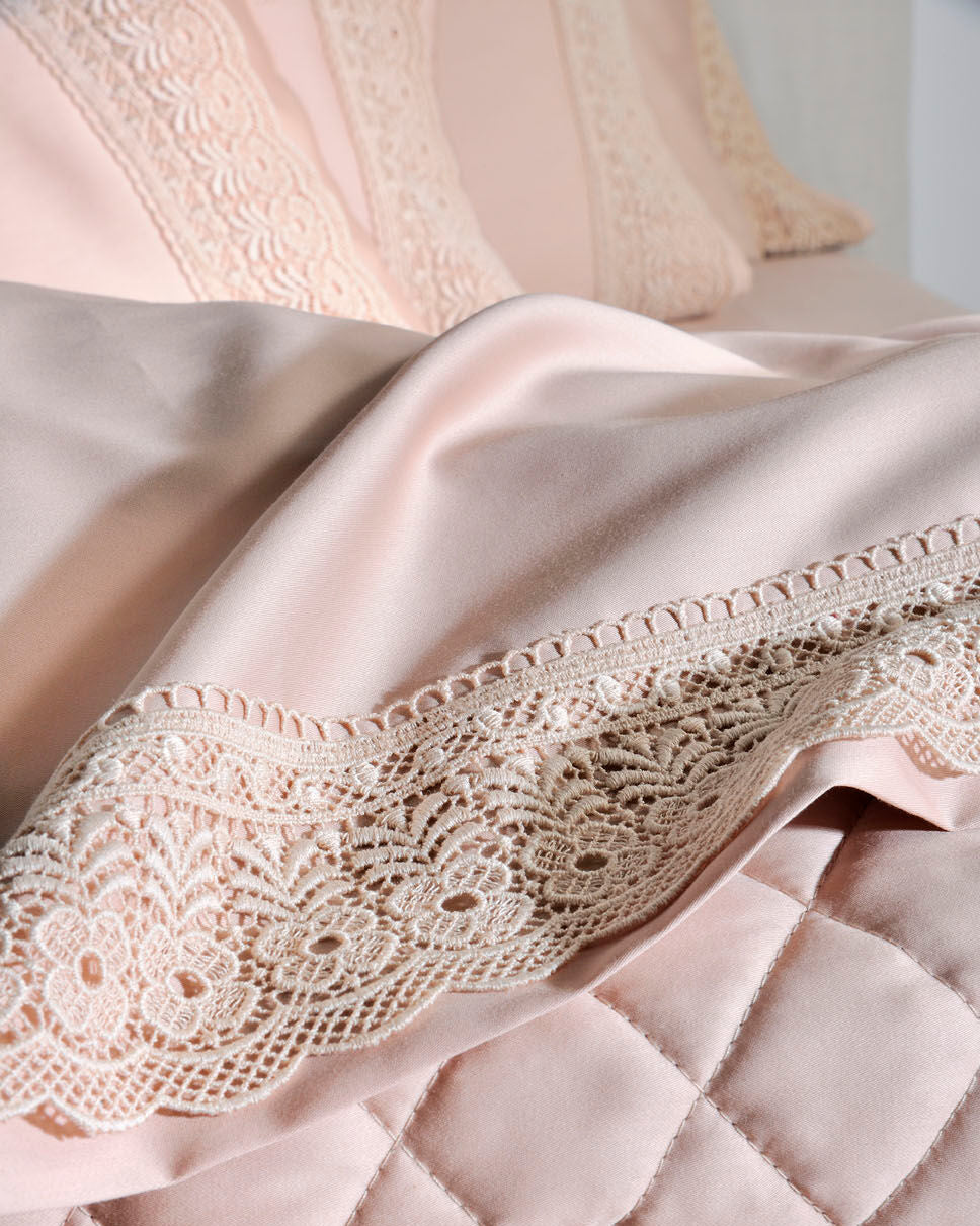 Set Carcafi Dopio me Dantellë ngjyrë rozë