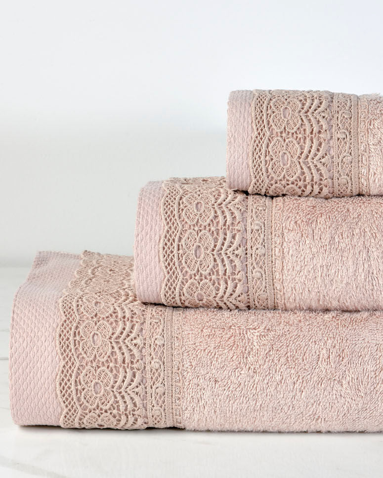 Set Peshqiri me Dantellë ngjyrë rozë e errët