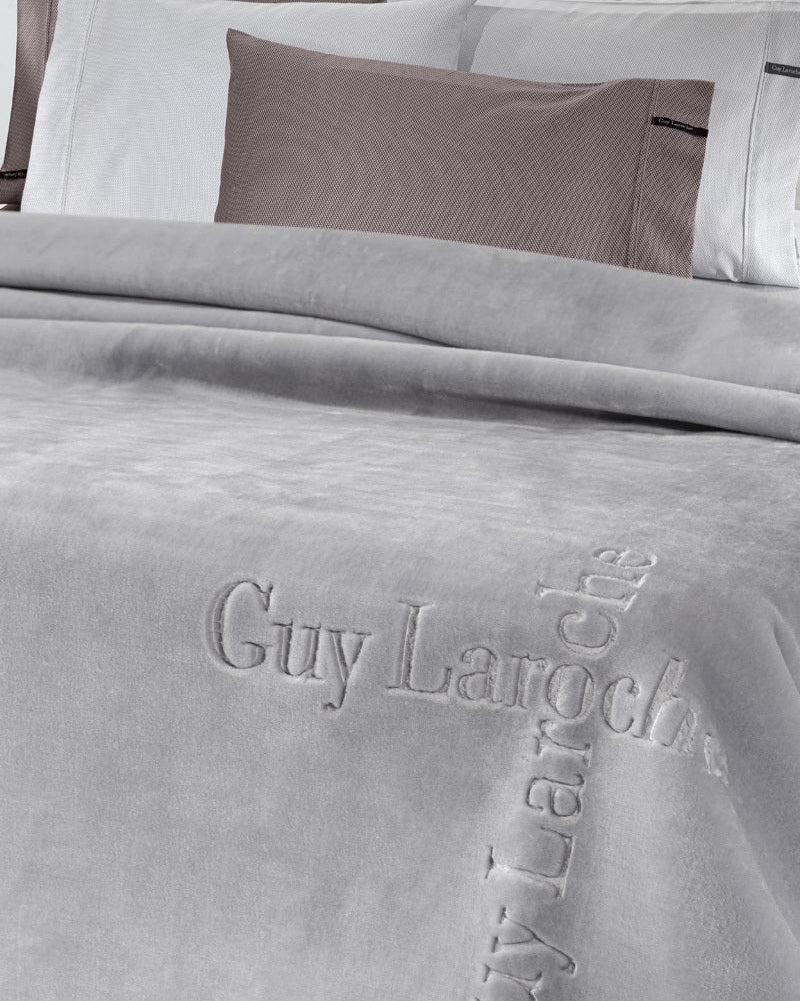 Batanije Logo Velur Guy Laroche Paris