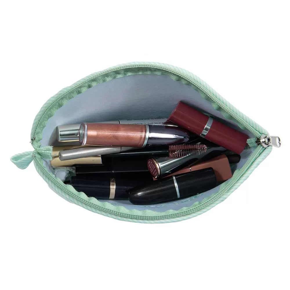 Çantë praktike prej materiali peshqiri në ngjyrë jeshile, me zinxhir