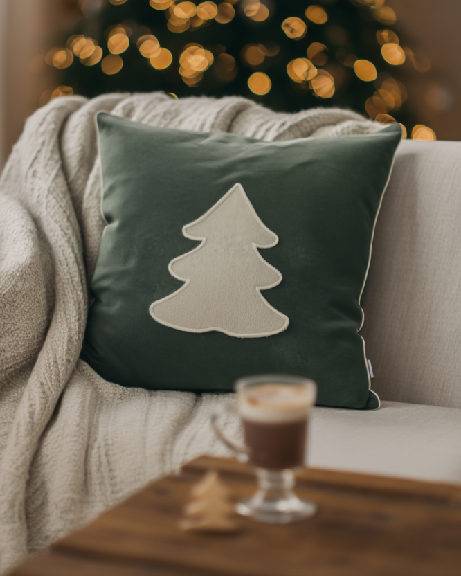 Jastëk dekorativ festiv me qëndisje dhe kordon