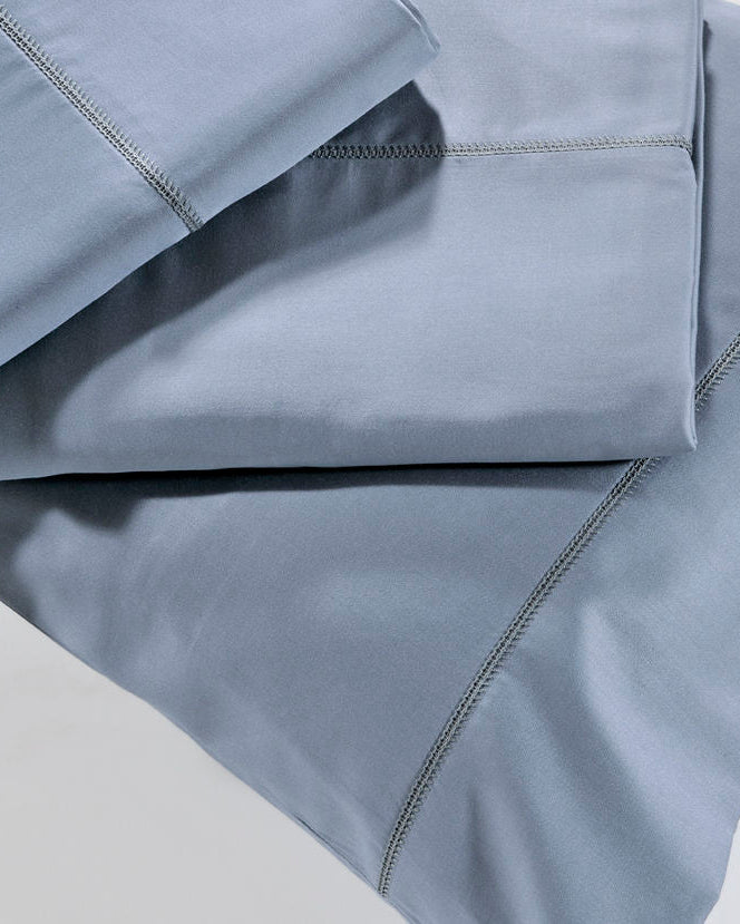 Set Carcafi Tek me Qëndisje anësore – 100% pambuk sateen