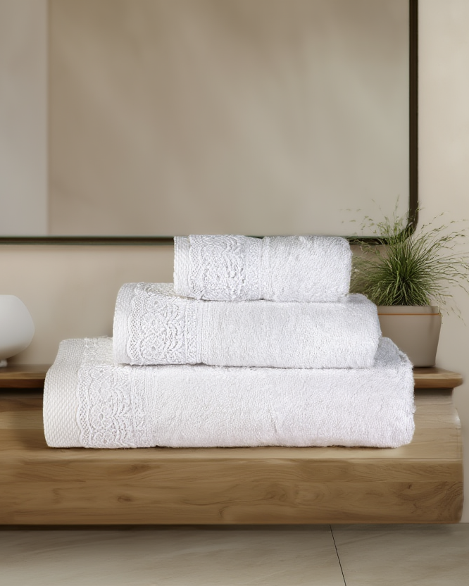 Set Peshqiri me Dantellë ngjyrë e bardhë