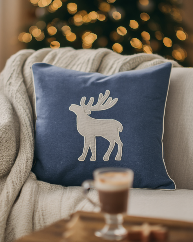 Jastëk dekorativ festiv me qëndisje dhe kordon