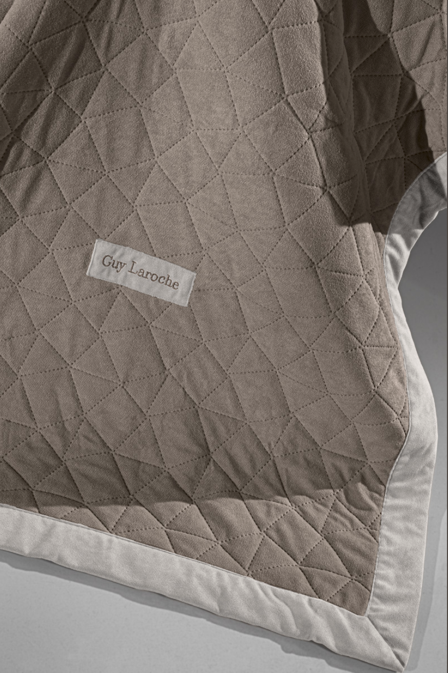 Mbulesë Divani dhe Këllëf Jastëku Avalon