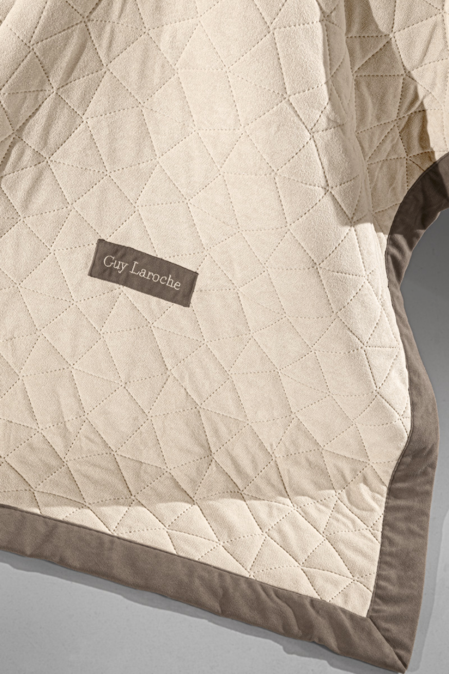 Mbulesë Divani dhe Këllëf Jastëku Avalon