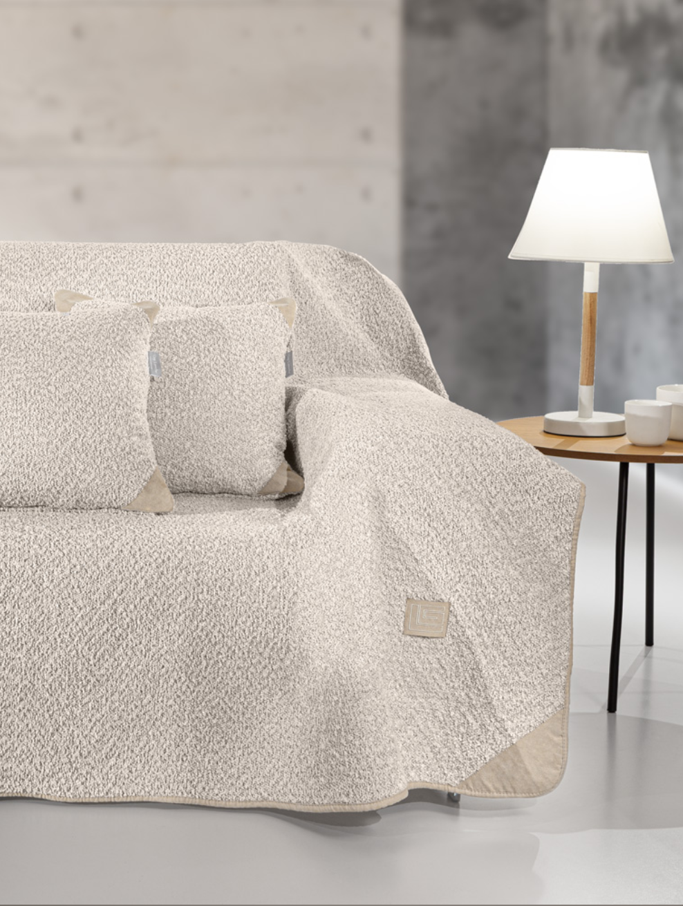 Mbulesë Divani Lama