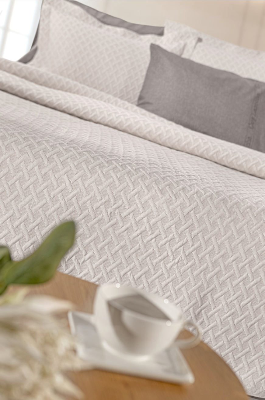 Mbulesë Krevati Jacquard Bello