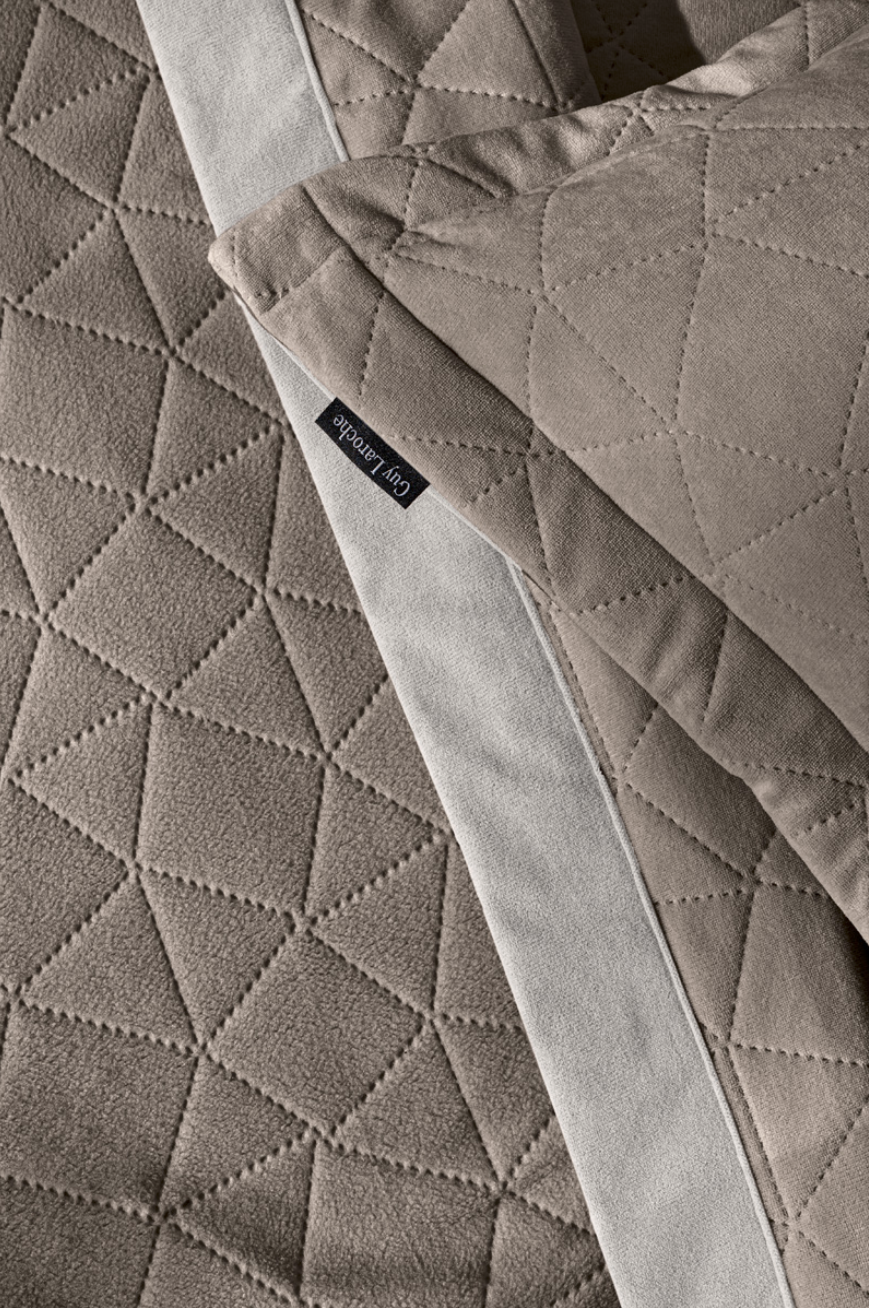 Mbulesë Divani dhe Këllëf Jastëku Avalon