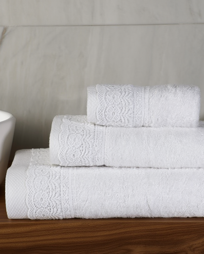 Set Peshqiri me Dantellë ngjyrë e bardhë