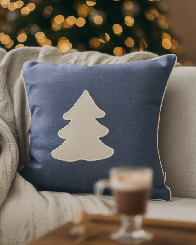 Jastëk dekorativ festiv me qëndisje dhe kordon