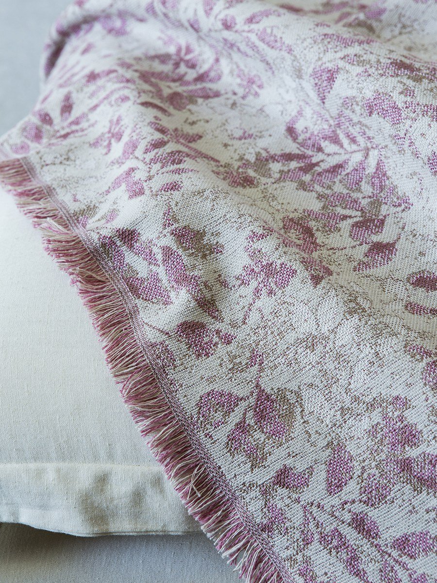 INTRIGUE PINK Mbulesa Divani